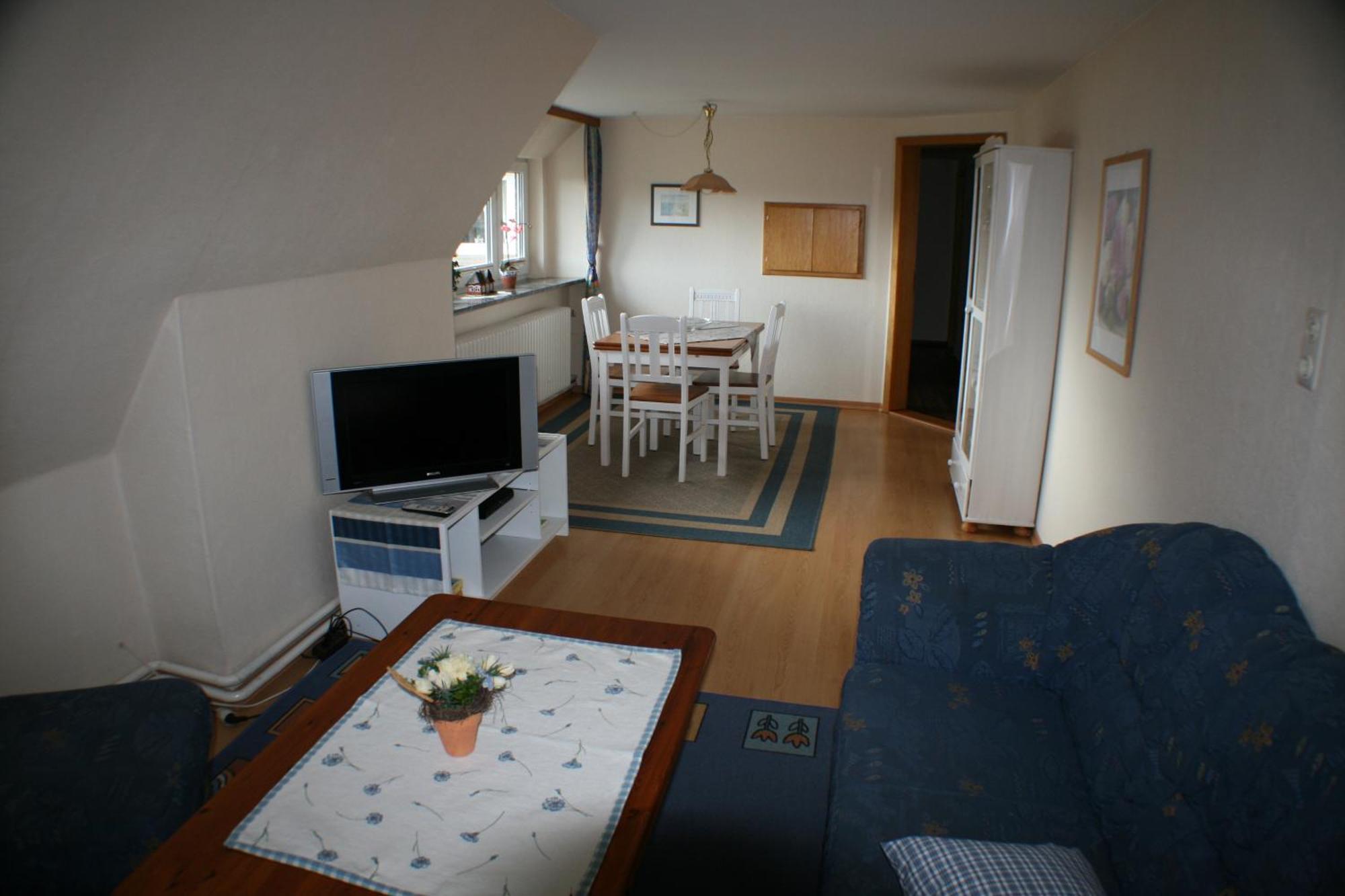 Ferienwohnungen Im Hotel Garni Zur Post Utersum Ruang foto