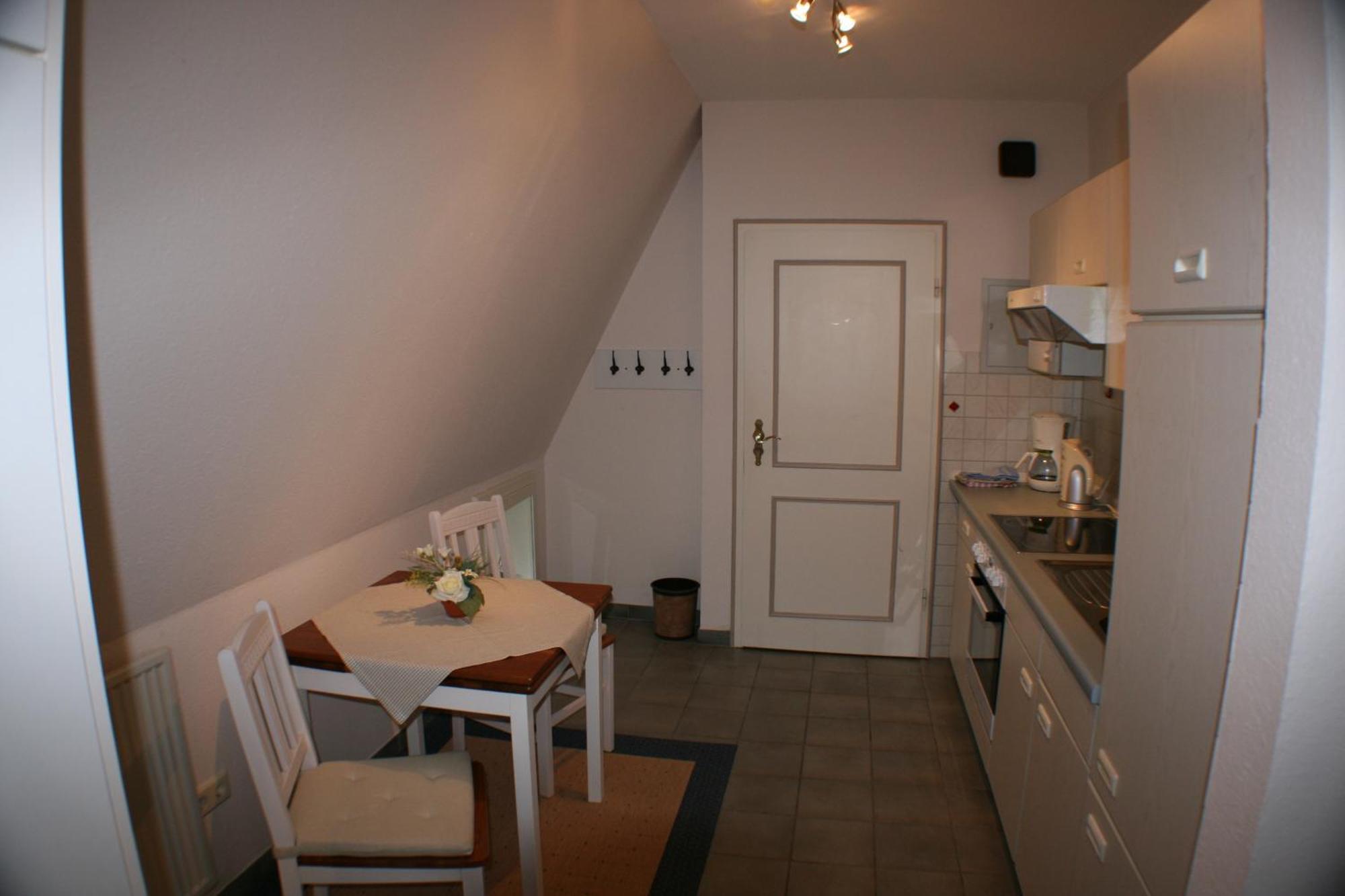Ferienwohnungen Im Hotel Garni Zur Post Utersum Ruang foto